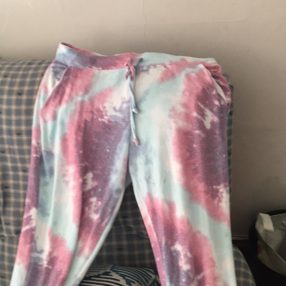 VS Pink Set - Picture 3 of 4